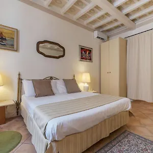  Apartamento Fontanella Borghese - Fromhometorome