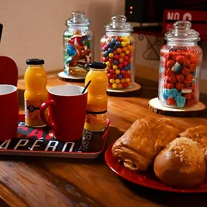 https://petit-cabanon.fr-provencehotel.com