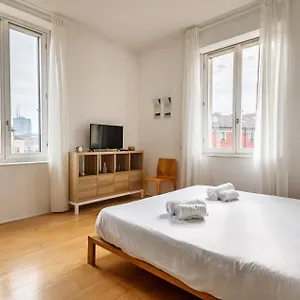 One Bedroom In Brera Apartment Milan