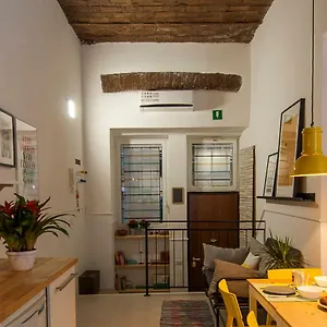 The Yellow House Holiday home